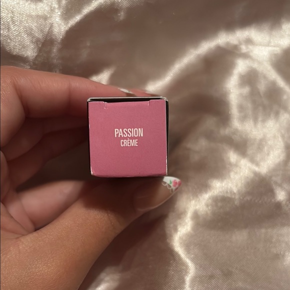 Lipstick - Bold Black - Picture 3 of 3